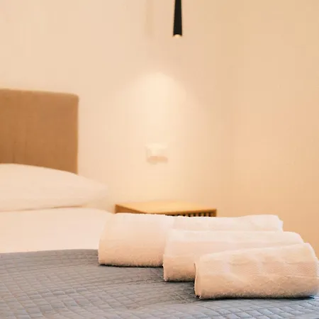 Airrooms 4* Olbia